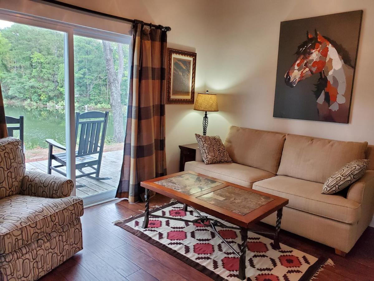 Hotel Cape Fear Vineyard And Winery Elizabethtown Exterior foto