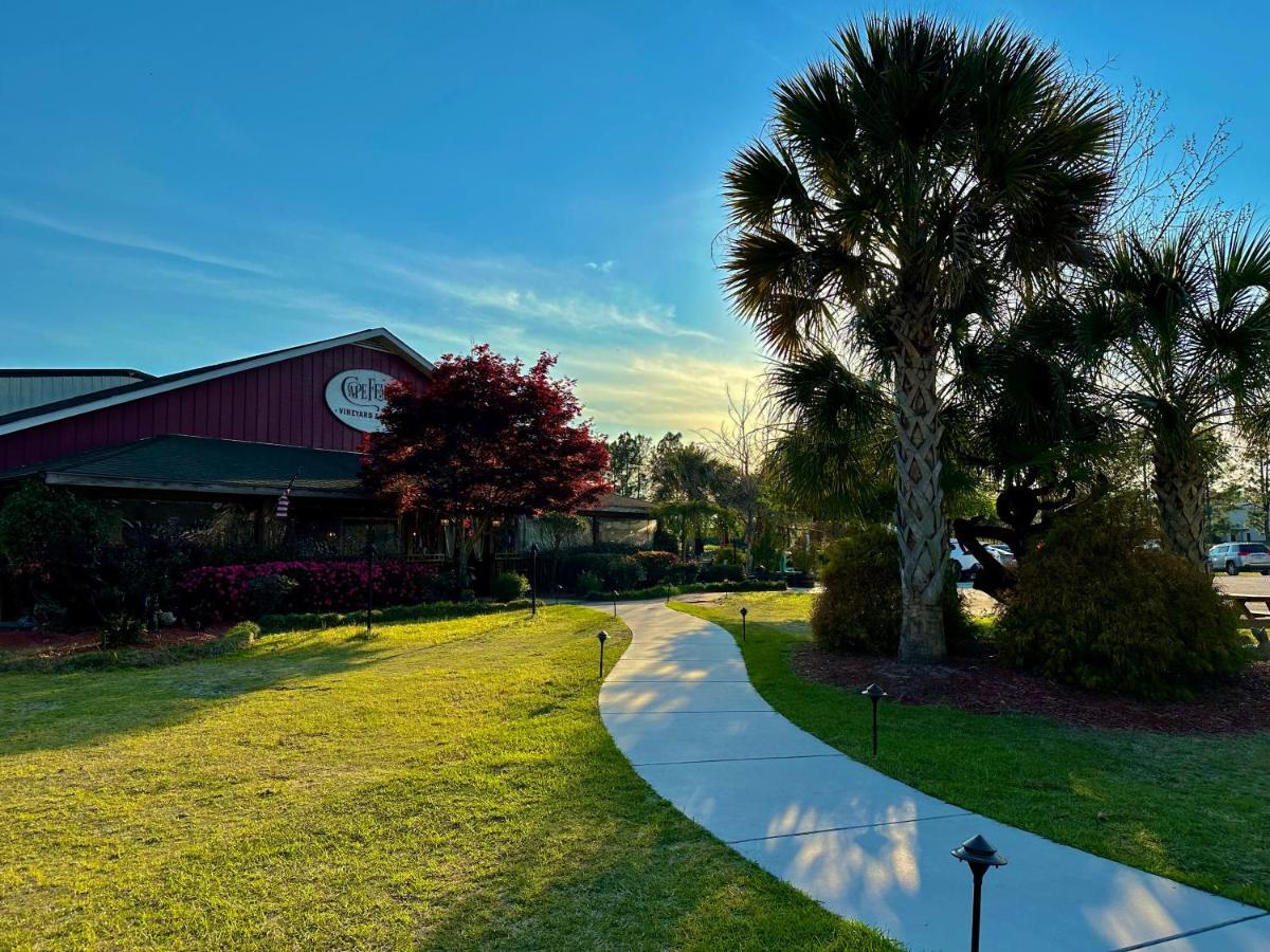 Hotel Cape Fear Vineyard And Winery Elizabethtown Exterior foto